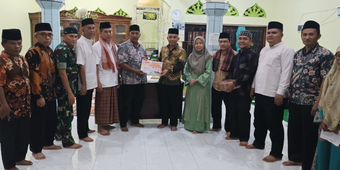 Pada Kunjungan Kadis Kominfo Zahirman Tampung Aspirasi Masyarakat Nagari Koto Baru