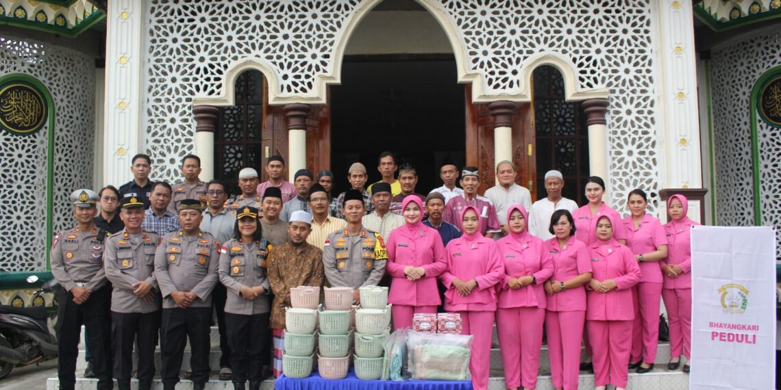 Kapolres Bengkayang Lakukan Pengecekan Renovasi Pembangunan Masjid Jami’ Babussalam