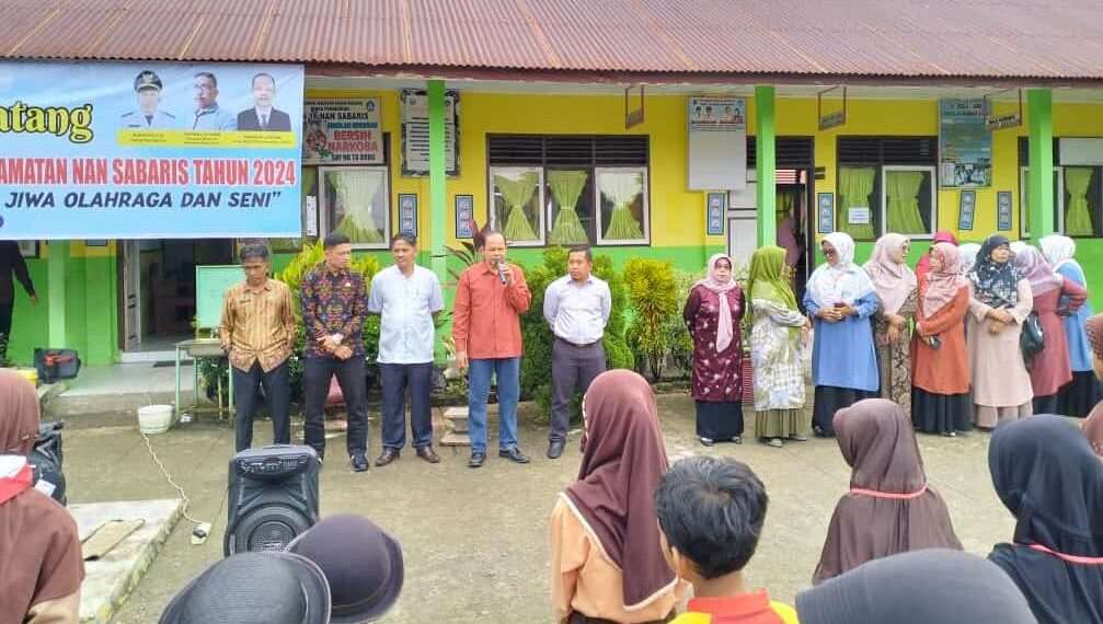 Buka Kegiatan Seleksi O2SN Serta FLS2N Tingkat Kecamatan Nan Sabaris, Alkaufa Harap Akan Lahirkan Bibit Terbaik
