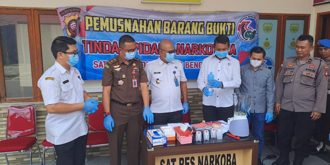 Polisi Ciduk FG 8 Maret Bawa Narkotika. 20 Bulan Yang Sama Polres Expose Pemusnahan  