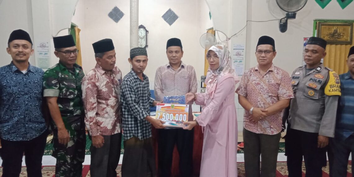 Pemkab Padang Pariaman Melalui BKPSDM Kunjungi Kampung Dama Disambut Warga Dengan Suka Cita