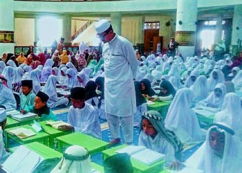 Hadiri Khataman Al-Qur’an 265 Santri TPQ, Ini Pesan Sekda Natuna