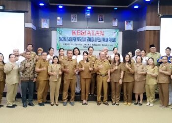 Direktur RSUD Bengkayang Gelar Sosialisasi Standar Pelayanan Publik Di RSUD Drs.Jacobus Luna,M.Si