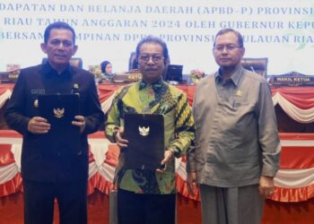 Ketua DPRD Kepri Tandatangani Nota Kesepakatan KUA-PPAS APBD-P Tahun 2024