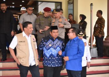 Bupati Suhatri Bur Apresiasi Tim Gabungan Penangan Bencana Padang Pariaman