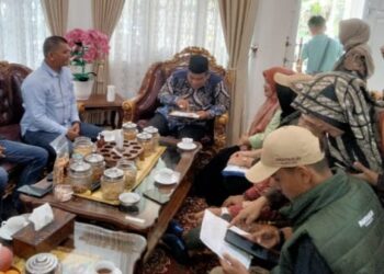 Tahapan Pilkada 2024, Pantarlih Datangi Bupati Suhatri Bur untuk Coklit