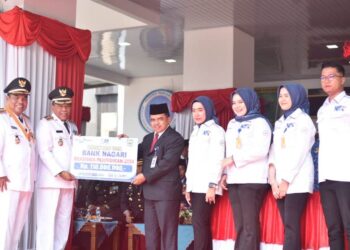 HUT RI KE-79, Padang Pariaman Terima Deviden & CSR Pendidikan Dari Bank Nagari Cabang Lubuk Alung
