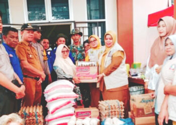 Dinsos P3A Kabupaten Padang Pariaman Salurkan Bantuan Pangan untuk Korban Bencana Lembah Anai