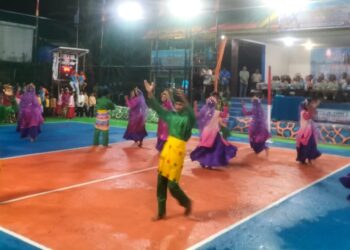 Para Peserta Turnamen Bola Voli Usaha Keras Rebut Piala Bupati Lingga Tahun 2024