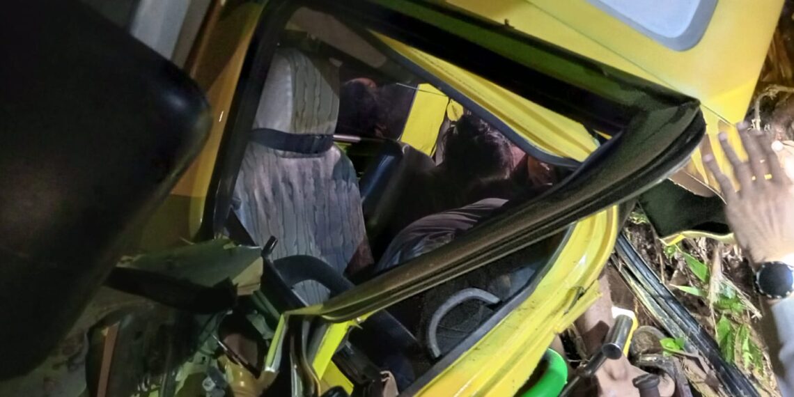 Kembali Terjadi Laka Lantas di Sungai Betung: Dua Truk Bersenggolan, Satu Terperosok ke Jurang