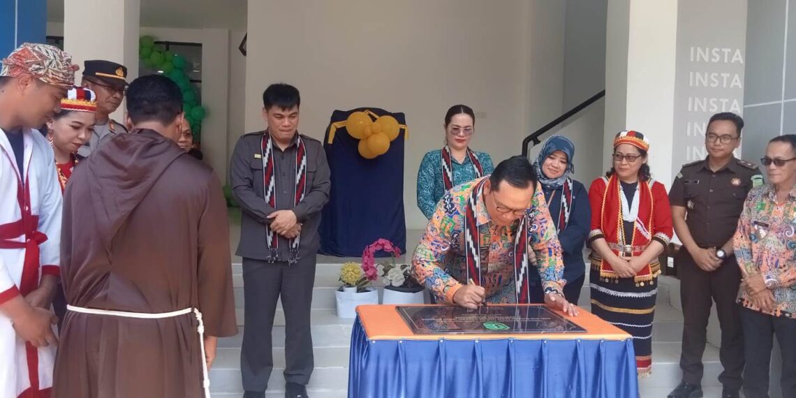 Bupati Bengkayang Resmikan RS Pratama Jagoi Babang di Perbatasan NKRI