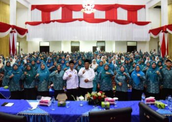 Bupati Suhatri Bur. PKK Sebagai Motor Dalam Menggerakkan Ekonomi Keluarga