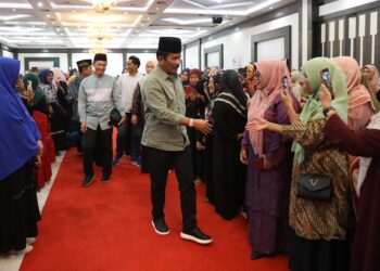 Utamakan Syiar Islam, Cagub-Cawagub Rudi Rafiq Didukung Ibu-ibu Majelis Taklim Se-Batam