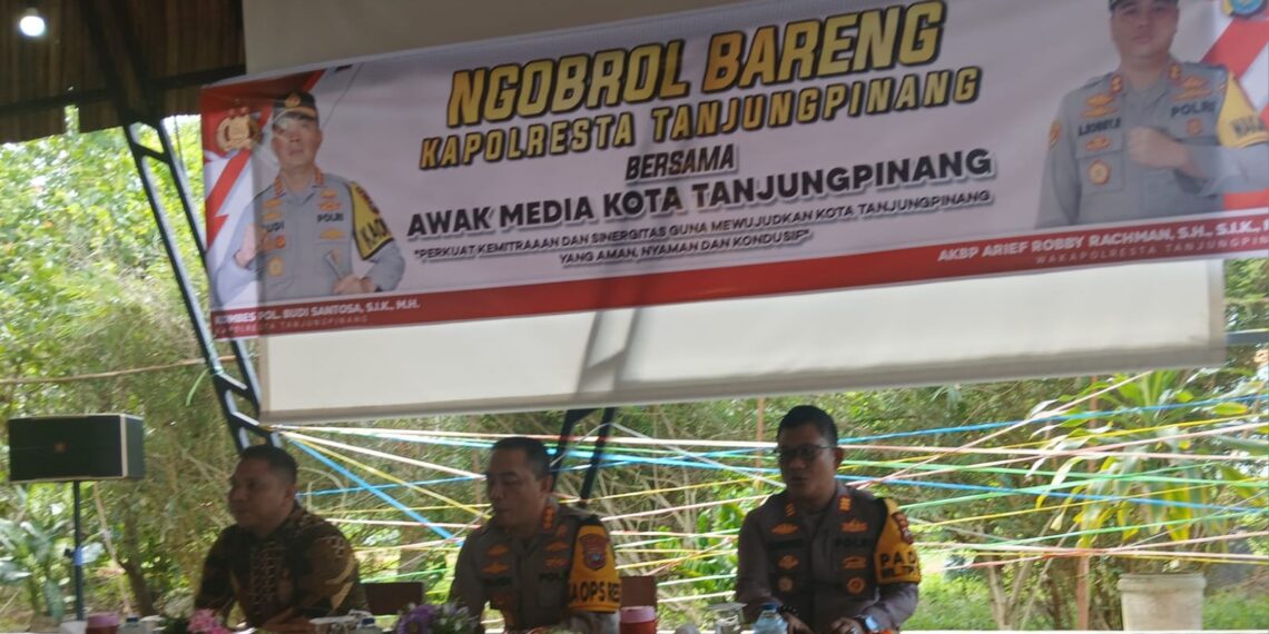 Kapolres Tanjungpinang Gelar Acara Ngobrol Bareng Dengan Para Awak media