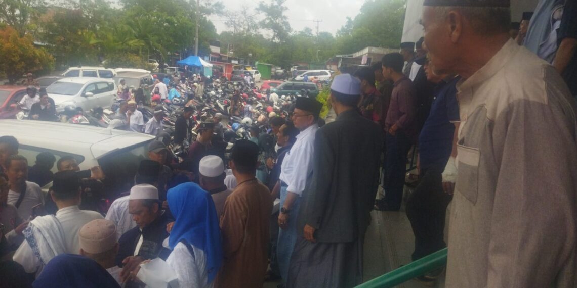 Membludak Masa Pendukung Rudi-Rafiq Di Gendung Muahamadiyah