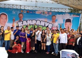 Antusiasme Warga Bengkayang Padati Lapangan Saporo BRC Pada Kampanye Akbar Darwis-Rizal