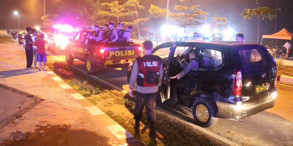 Polres Bengkayang Gelar Patroli Skala Besar Upaya Ciptakan Situasi Kondusif Jelang Pilkada 2024