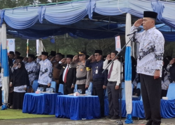 Pimpin Upacara HUT Guru ke-79 Ini Pesan Bupati Natuna