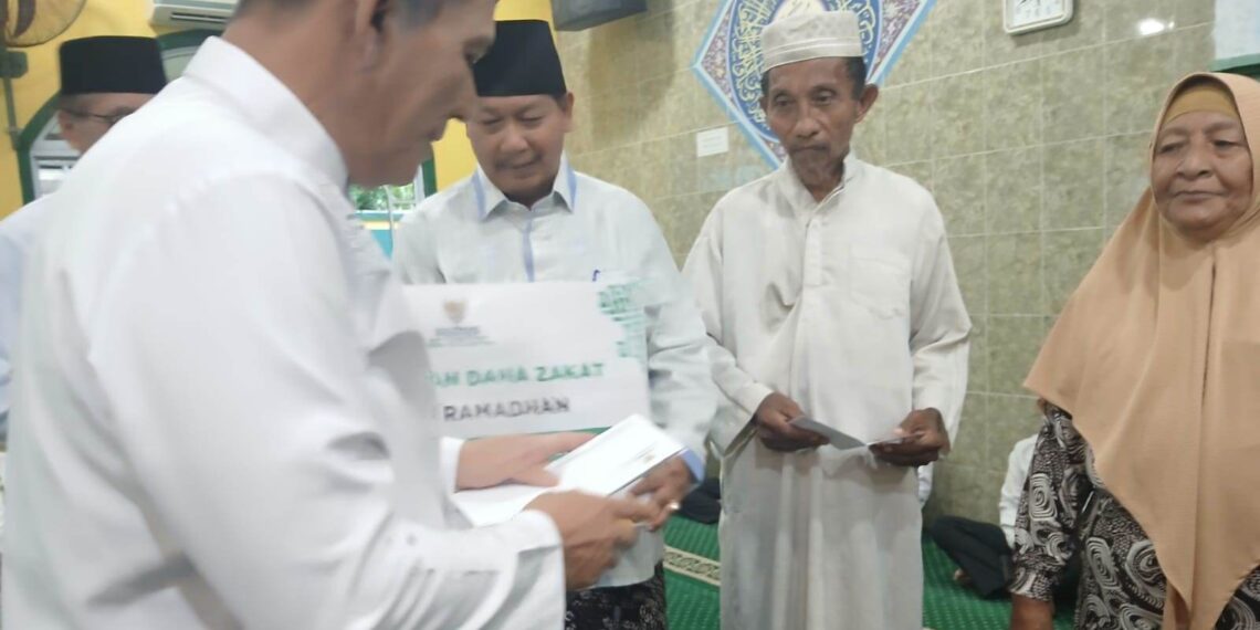 Safari Ramadhan Gubernur Kepri Ansar Ahmad Beserta Rombongan Kunjungi Mesjid Al Ikhlas