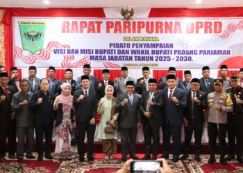 Bupati John Kenedy Azis Sampaikan Visi-Misi Pembangunan Pada Sidang Paripurna DPRD