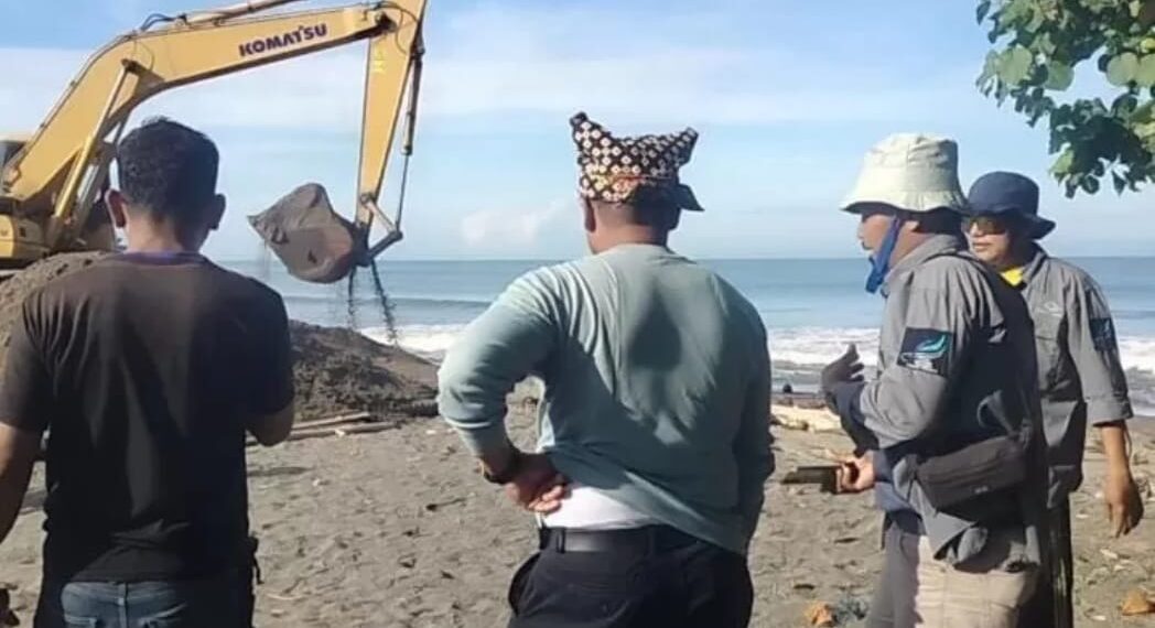 Ketua DPRD Padang Pariaman Bersama Forum Wartawan Parlemen Turut Serta Goro Akbar