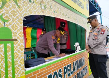 Operasi Ketupat Seligi 2025 Kapolres Lingga Tinjau Pos Pelayanan di Pelabuhan.