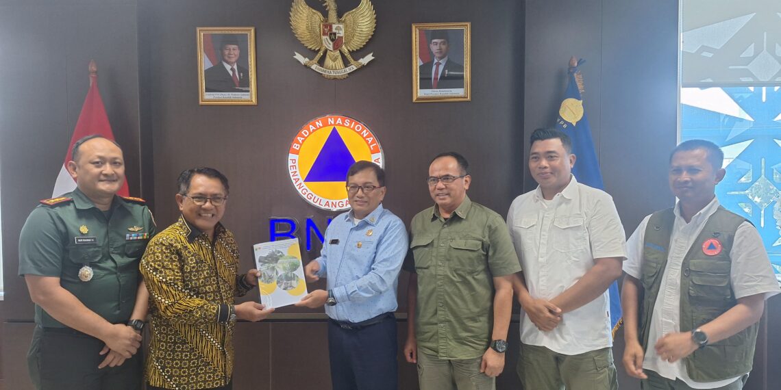 Dukung Program Pembangunan Sekolah Rakyat, Bupati John Kenedy Azis Temui Menteri Sosial RI