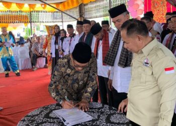 Bupati Padang Pariaman Lantik DPW PKDP Kalimantan Timur Perode 2025-2030.