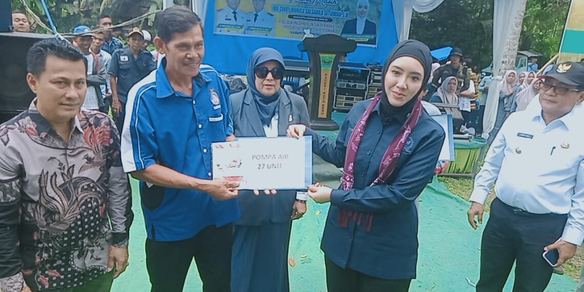 Bupati apresiasi Anggota DPR RI Cindy MSS Serahkan Bantuan Alsintan Kepada Petani