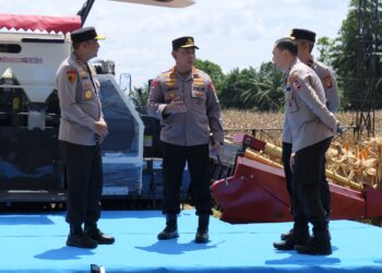 Kapolri Sumbangkan Alat dan Mesin Pertanian untuk Petani Jagung di Bengkayang