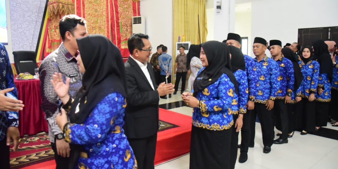 Terima SK 434 PPPK, Bupati JKA Minta Jadi Solusi, “Bukan Beban Birokrasi”