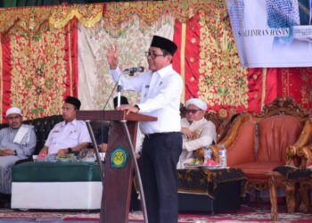 Saat Wisuda Santri Nurul Yaqin Sadaniyyah Bupati JKA Ajak Dukung SKB Jaga Generasi