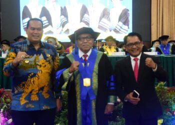 Bupati Hadiri Pengukuhan Prof. Is Prima Nanda sebagai Guru Besar Unand