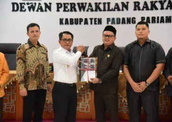 Bupati Sampaikan Nota KUA-PPAS Perubahan 2025 Saat Rapat Paripurna DPRD