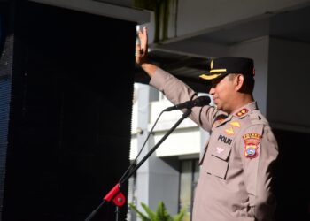 Kapolres Padang Pariaman Saat Pimpin Apel Ajak ASN & Masyarakat Peduli Kamtibmas