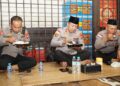 Kapolres Bengkayang Makan Bersama Dengan Tahanan, Himbau Berubah Kedepannya
