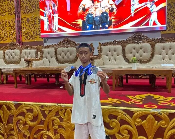 Naufal Bintang Raih Prestasi Juara 2 Tarung Derajat Sumbar, SMPN 2 Lubuk Alung 
