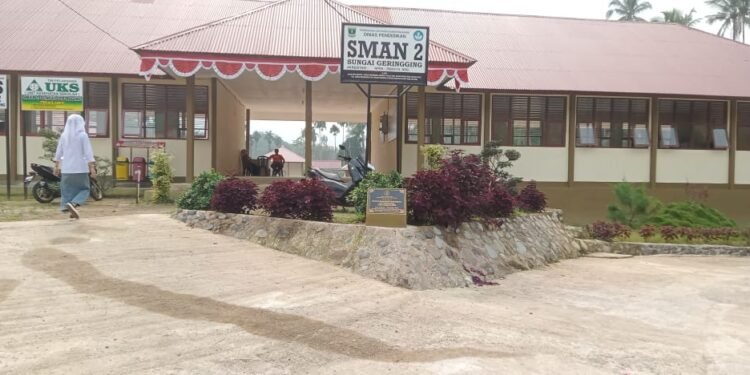 SMAN 2 Sungai Geringging Masih Kekurangan Guru Sebagai Tenaga Pendidik