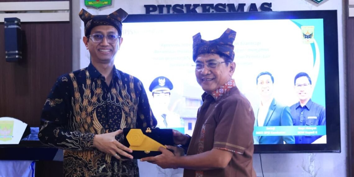 13 Donatur Badoncek Biayai JKN untuk 2.200 Warga Padang Pariaman