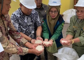 Beras Bantuan untuk 48.507 Warga Padang Pariaman Diperiksa