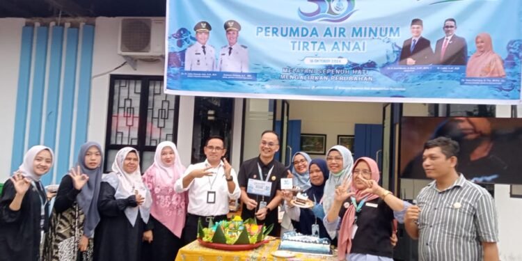 HUT ke-36 Perumda Tirta Anai, Aznil Mardin Perkuat Komitmen Transformasi dan Pelayanan Berkualitas