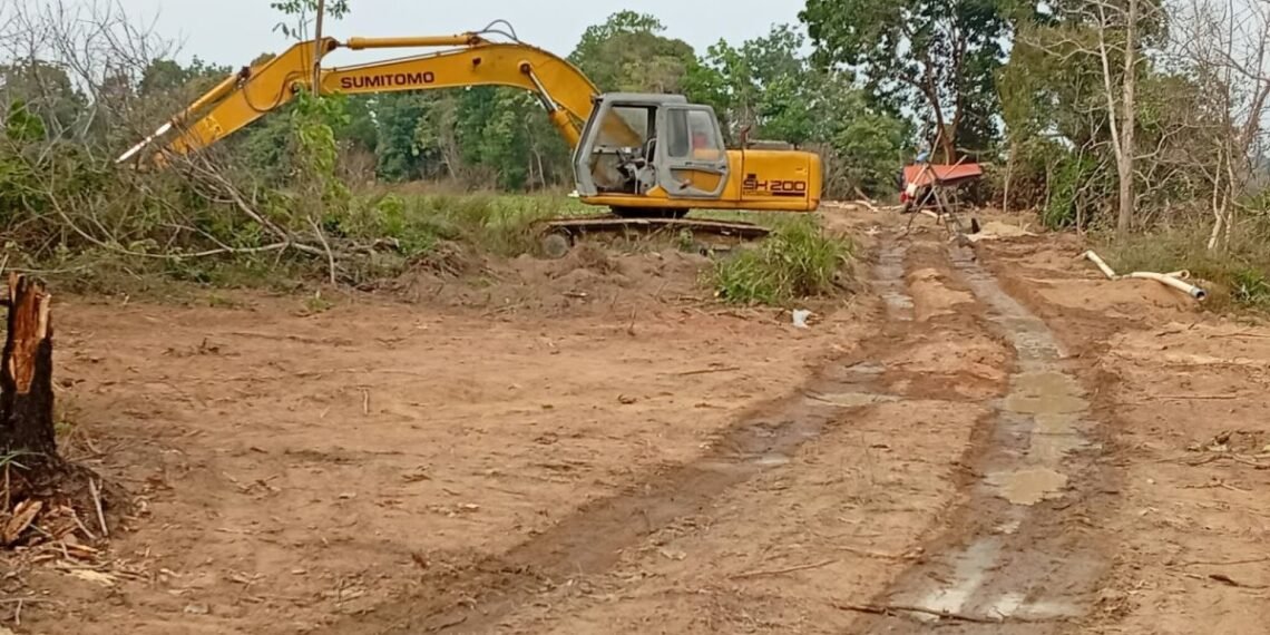 Tambang Pasir Diduga Ilegal di Bintan Terus Beroperasi, “Sopir Sebut Nama Helen dan Elvis”